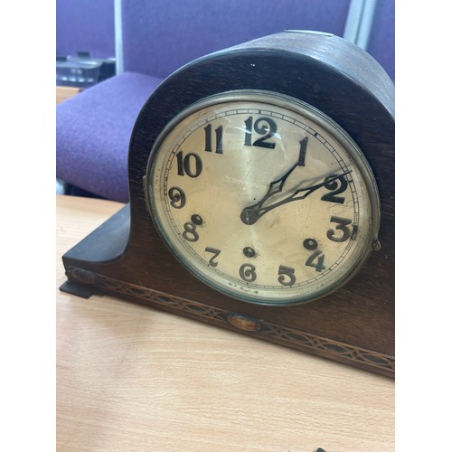 62 - 3 Key hole mantle clock, untested