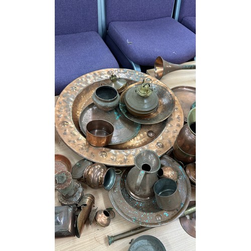 104 - Large selection of vintage copper items to include horns, vase, coal scuttle etc