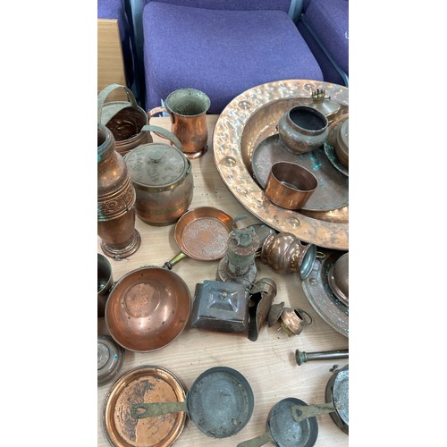 104 - Large selection of vintage copper items to include horns, vase, coal scuttle etc