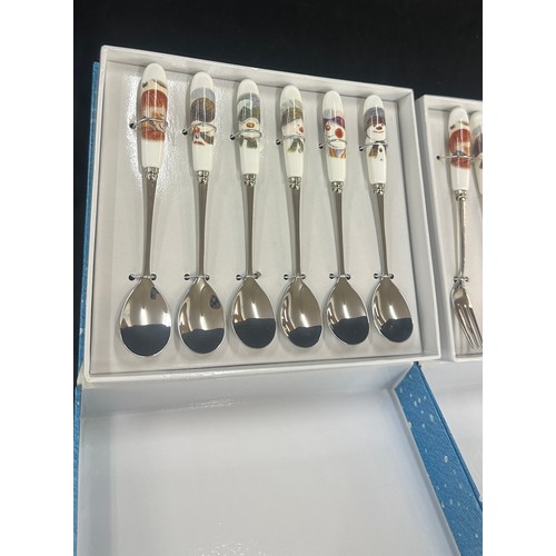 87 - Two boxed Portmerion The Snowman Set of six tea spoons