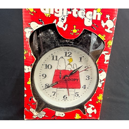 88 - vintage snoopy clock digi-tech, boxed