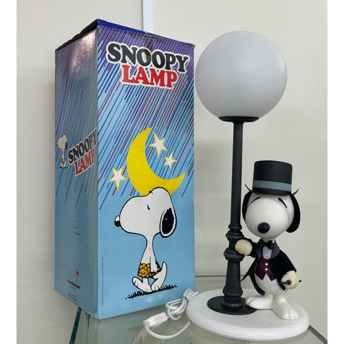 100 - Vintage Boxed Snoopy lamp, untested