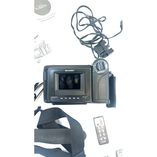 540 - Sharp Viewcam 8 VL-E37H Camcorder with extra batteries and recording leads in working order