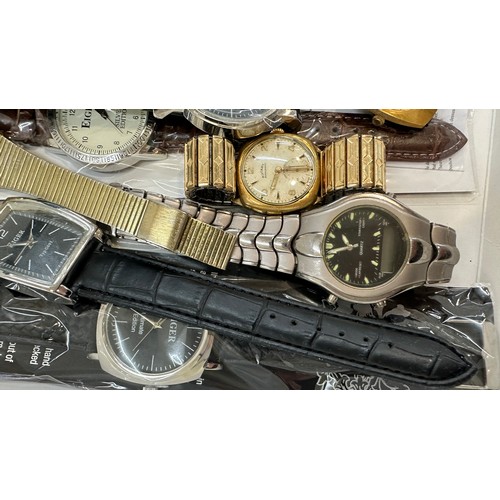 579 - Large selection of assorted gents wristwatches includes Rotary etc