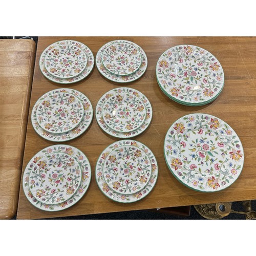 525 - Selection of Minton plates to include 12 saucer and side plates and 8 dinner plates