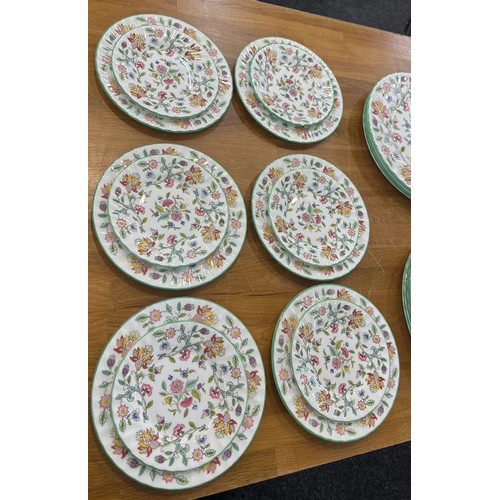 525 - Selection of Minton plates to include 12 saucer and side plates and 8 dinner plates