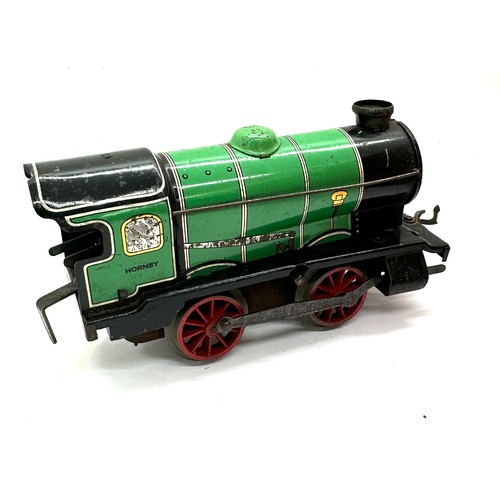 29 - Hornby trains tinplate clock work locomotives