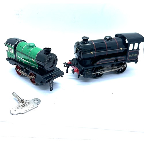 29 - Hornby trains tinplate clock work locomotives