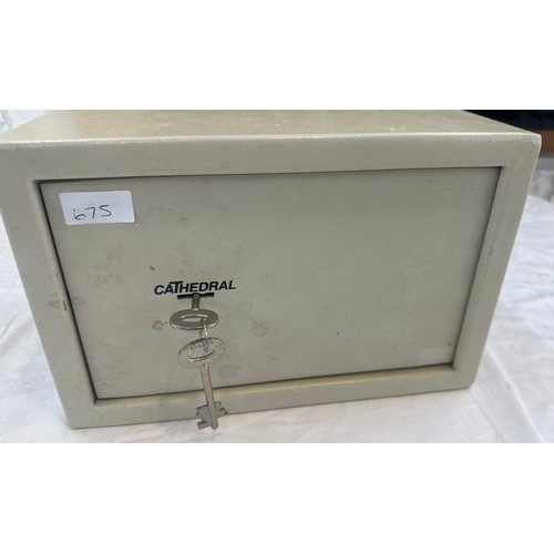 6 - Cathedral lockable safe