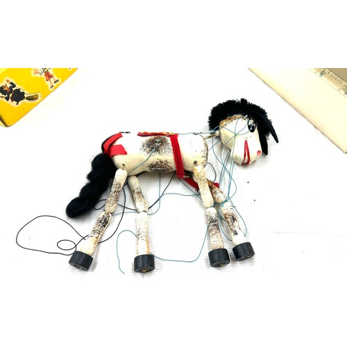 77 - Boxed Standard Pelham puppet a2 horse