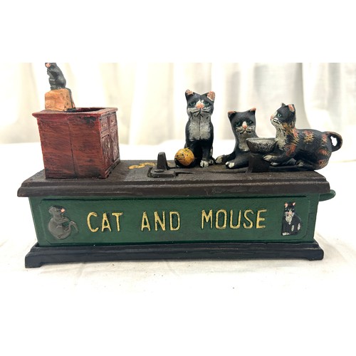 74 - Vintage mechanical cast iron Cat and Mouse money bank, approximate measurements: 5 x 8 inches, worki... 