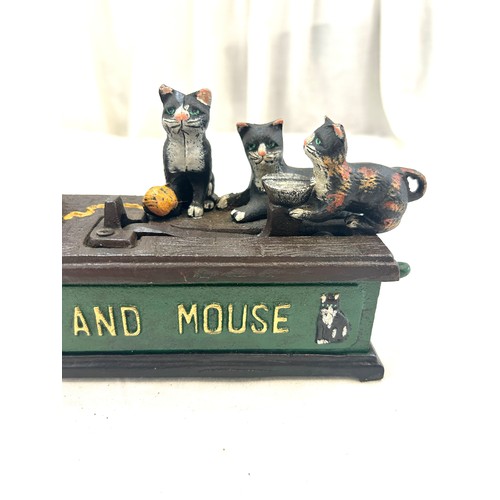 74 - Vintage mechanical cast iron Cat and Mouse money bank, approximate measurements: 5 x 8 inches, worki... 