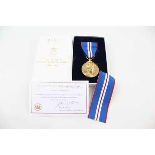 326 - Boxed ERII Queens Golden Jubilee Medal w/ COA