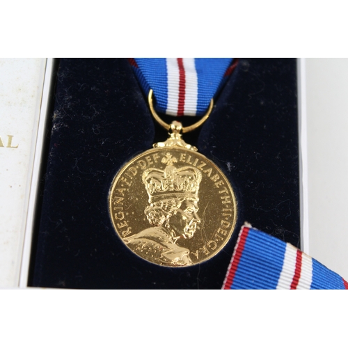 326 - Boxed ERII Queens Golden Jubilee Medal w/ COA