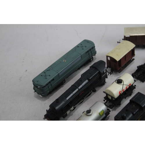 342 - OO Gauge Model Railways Lima BB 9210 Triang Princess Elizabeth Locos Etc x 15