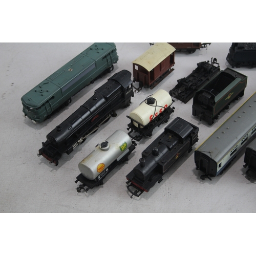 342 - OO Gauge Model Railways Lima BB 9210 Triang Princess Elizabeth Locos Etc x 15