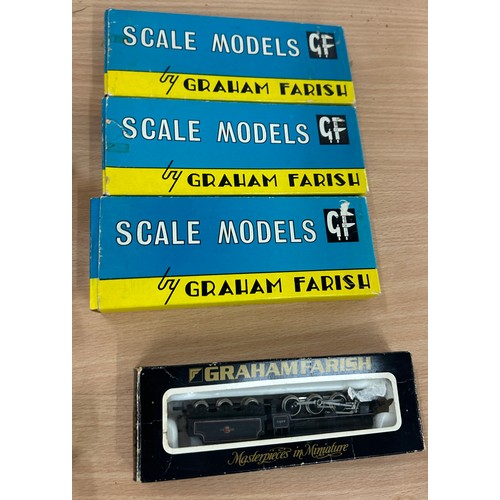 515 - Selection of Graham Farish railway items to include Two Graham Farish Master pieces in miniature 473... 