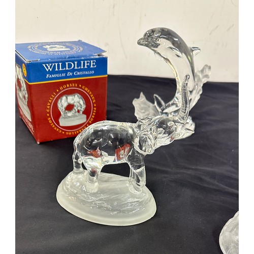 21 - Selection of ' Wildlife Famigle Di Cristallo' animal glass ornaments largest measures approx 7 inche... 