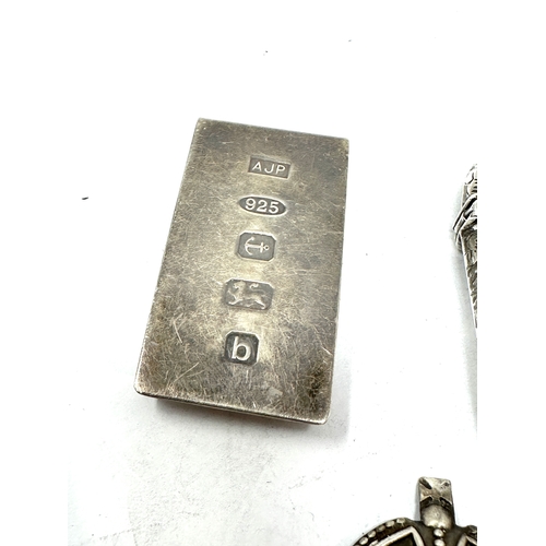 68 - selection of silver items includes vesta cae money clip & a.r.p badge