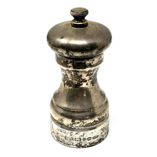 78 - silver pepper mill measures height 10.5cm Birmingham silver hallmarks