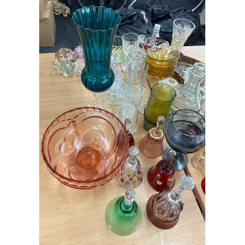 144 - Large selection of vintage and later glass includes art glass etc