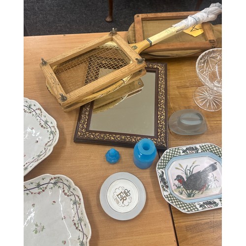 133 - Selection of assorted miscellaneous to include vintage gameboard, porcelain etc