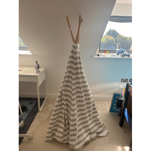 572 - Children fabric teepee, approximate height 60 inches