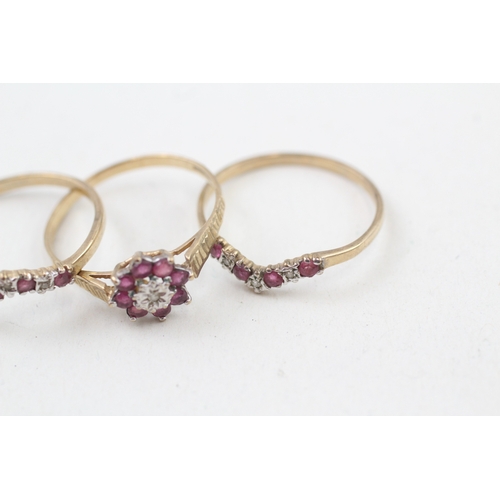 86 - 9ct gold ruby & diamond engagement set 3 x rings (4.3g)