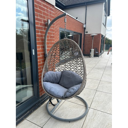 100C - Rattan garden egg chair