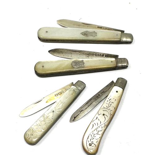 9 - 4 Antique silver fruit knives all complete in good condition