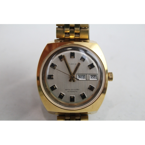 350 - Vintage gents Timex Gold Tone automatic wristwatch the watch is ticking