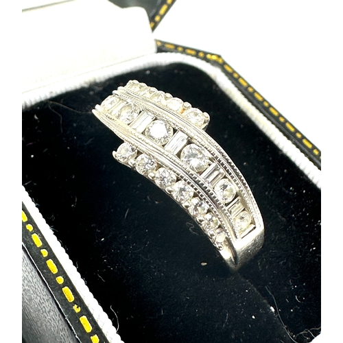 131 - 18ct white gold diamond ring set with 1ct diamonds weight 6.4g