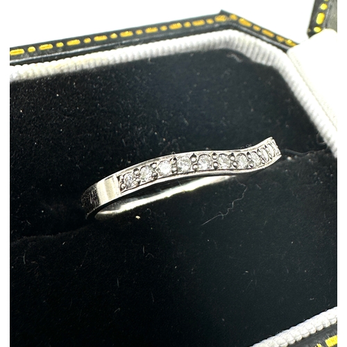 132 - 9ct white gold diamond ring weight 1.5g