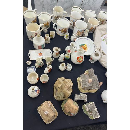 138 - Selection of miscellaneous to include Royal Coronation items, crested china, David Winter cottages, ... 