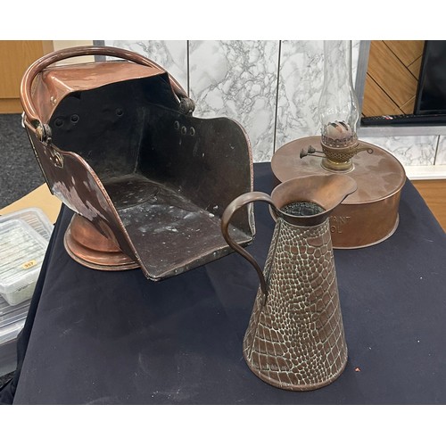 147 - Selection of copper items to include a coal scuttle, ' P&J Byrant Bristol' oil lamp and a jug