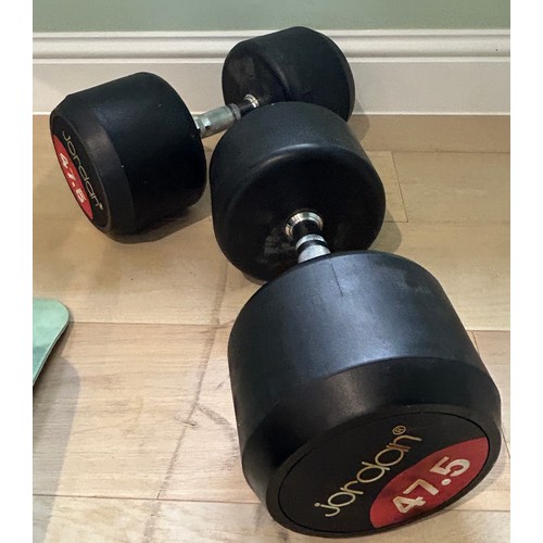 539A - Pair Jordan rubber dumbbells each 47.6kg