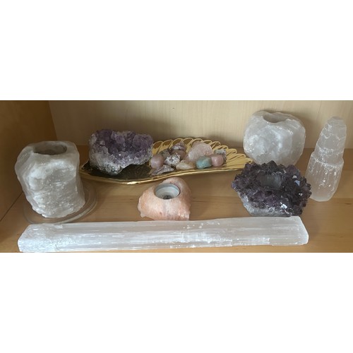 76 - Selection of crystals/ rocks