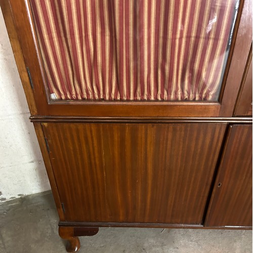 544 - Mahogany Queen Anne glazed bookcase Approximate measurements Height 72 inches, Width 45 inches, Dept... 