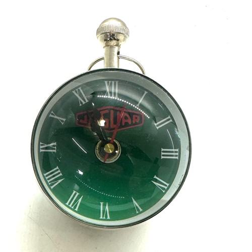 6 - Magnifying jaguar desk clock