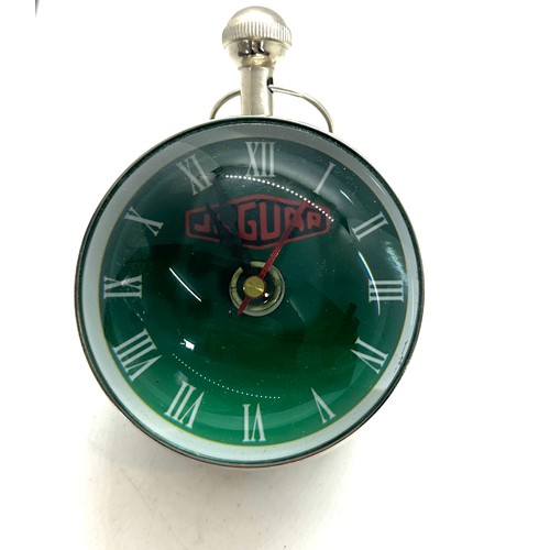 6 - Magnifying jaguar desk clock