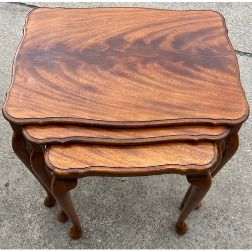 567 - Flamed mahogany Queen Anne nest of 3 tables,approximate measurements of largest table Height 22 inch... 