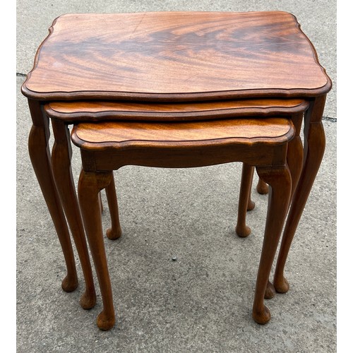 567 - Flamed mahogany Queen Anne nest of 3 tables,approximate measurements of largest table Height 22 inch... 