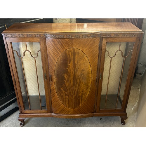 571 - Mahogany side by side glass cabinet, approximate measurements: Height 45 inches, Width 48 inches, De... 