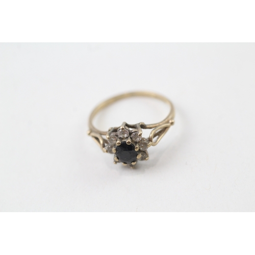 178 - 9ct gold sapphire & cubic zirconia oval cluster ring (1.5g)