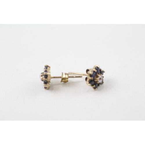 192 - 9ct gold sapphire & cubic zirconia cluster stud earrings (1.3g)