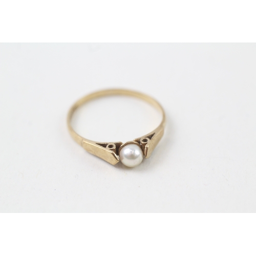 216 - 9ct gold vintage cultured pearl dress ring (1.2g)