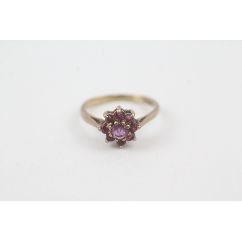 221 - 9ct gold vintage ruby cluster ring (1.6g)