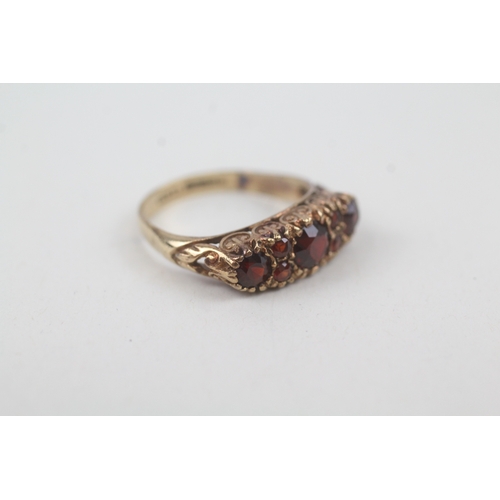 252 - 9ct gold vintage garnet dress ring (2.7g)