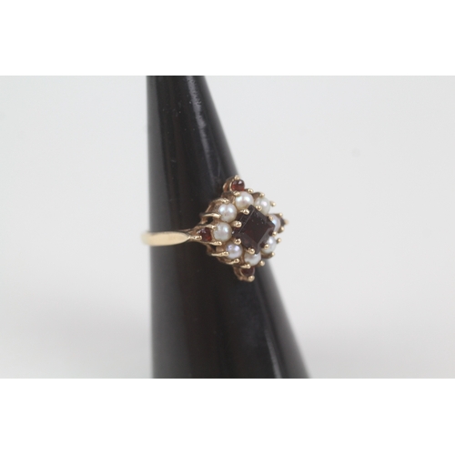 256 - 9ct gold vintage garnet & seed pearl dress ring (2.6g)