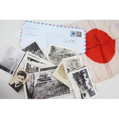 370 - WW2 Era Japanese Flag w/ Photos & Translation